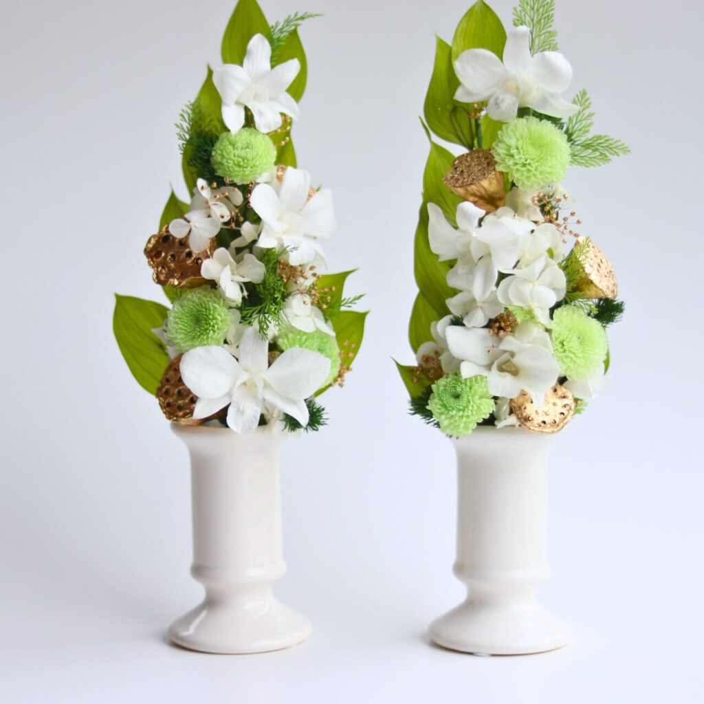 プリザーブドフラワーで作った対の仏花
