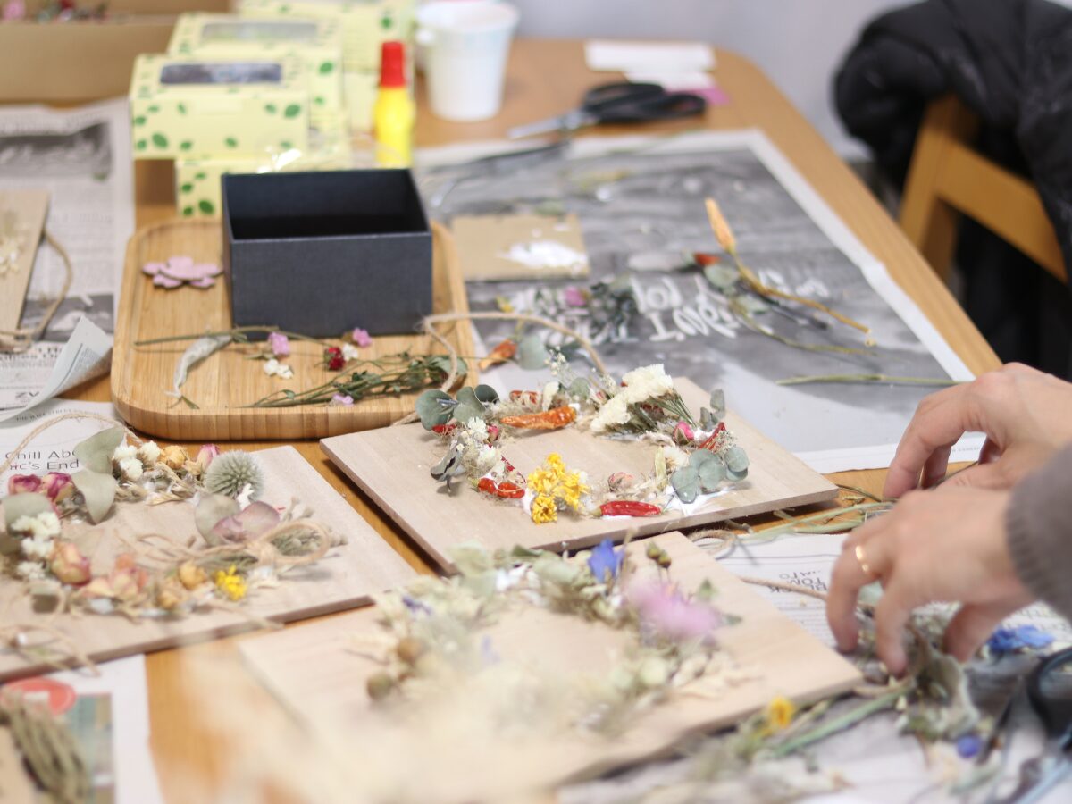旅行会社の企画によるインバウンド向けワークショップの作品